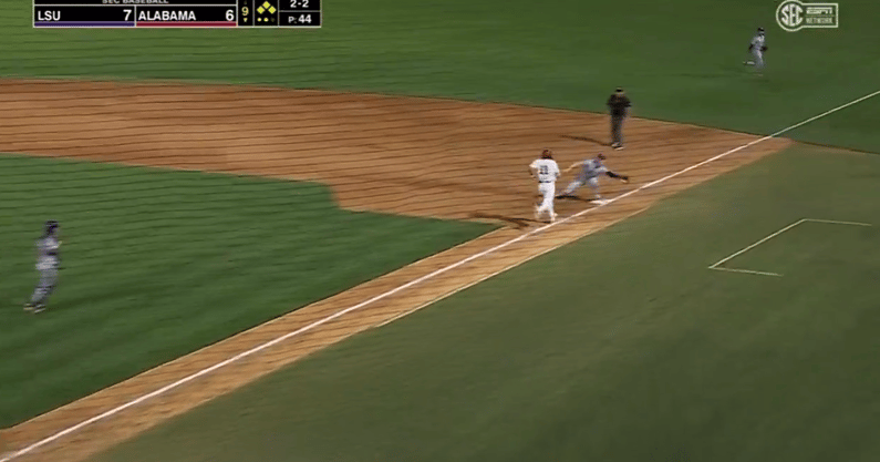 LSU gave up 5 runs in the final two innings to lose at Alabama